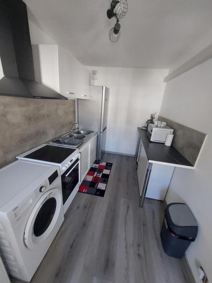 Appartement duplex climatisé 70m2 avec box privé en plein centre ville Briançon Esterno foto